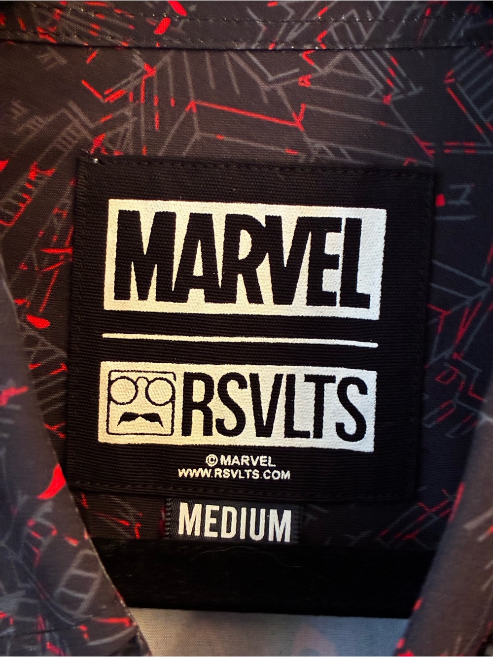 Marvel spider man RSVLTS Short-Sleeve Button-Up Shirt - Black with Red Pattern - Picture 7 of 8